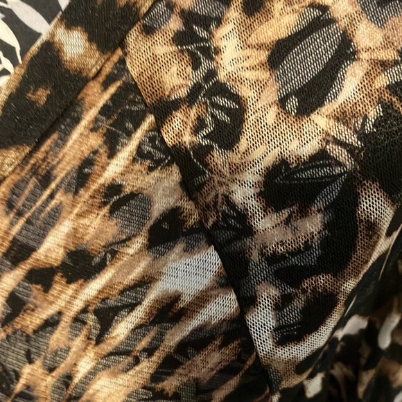 INC INTERNATIONAL animal print blouse M - Picture 3 of 6
